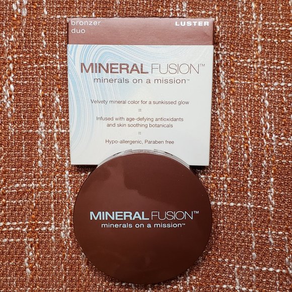 Mineral Fusion Other - NEW Mineral Fusion - Bronzer Duo - Luster